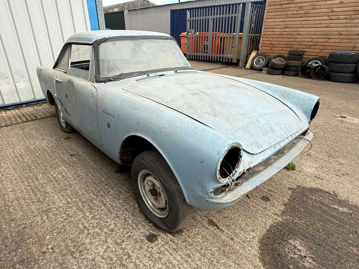 <p>1964 SUNBEAM ALPINE SERIES IV GT</p>