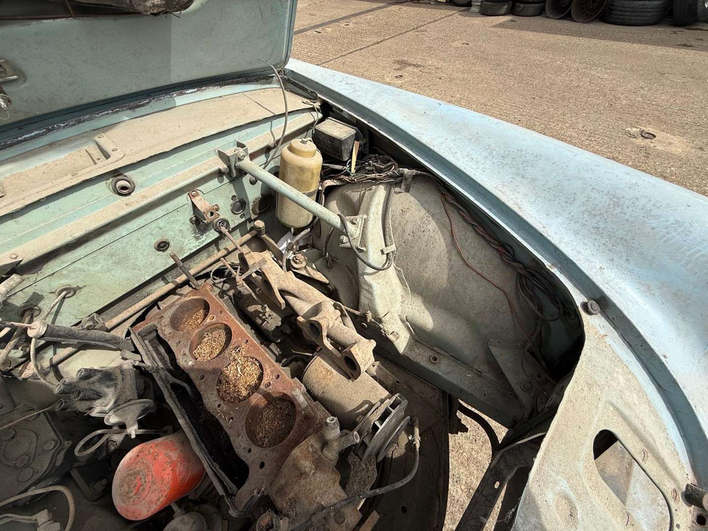 <p>1964 SUNBEAM ALPINE SERIES IV GT</p>