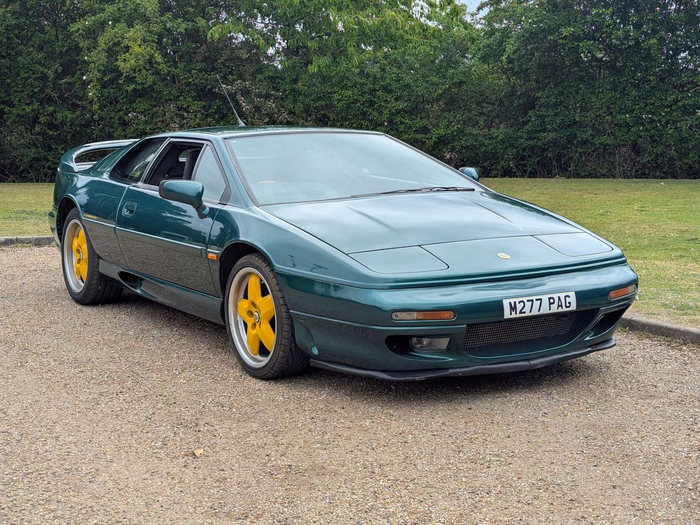 <p>1995 LOTUS ESPRIT TURBO S4</p>