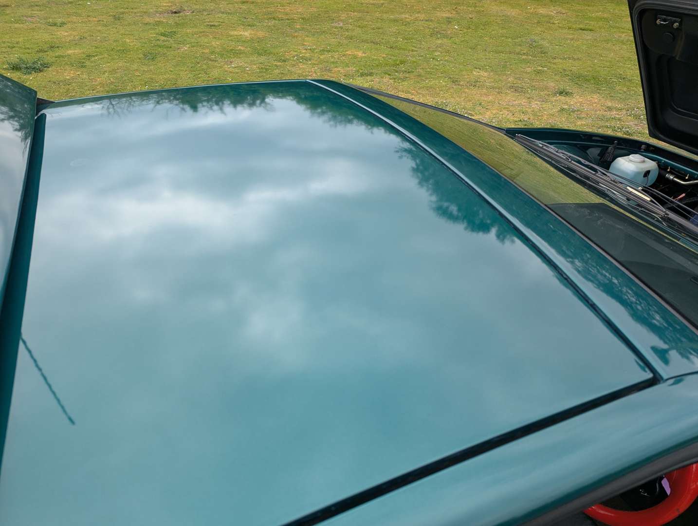 <p>1995 LOTUS ESPRIT TURBO S4</p>