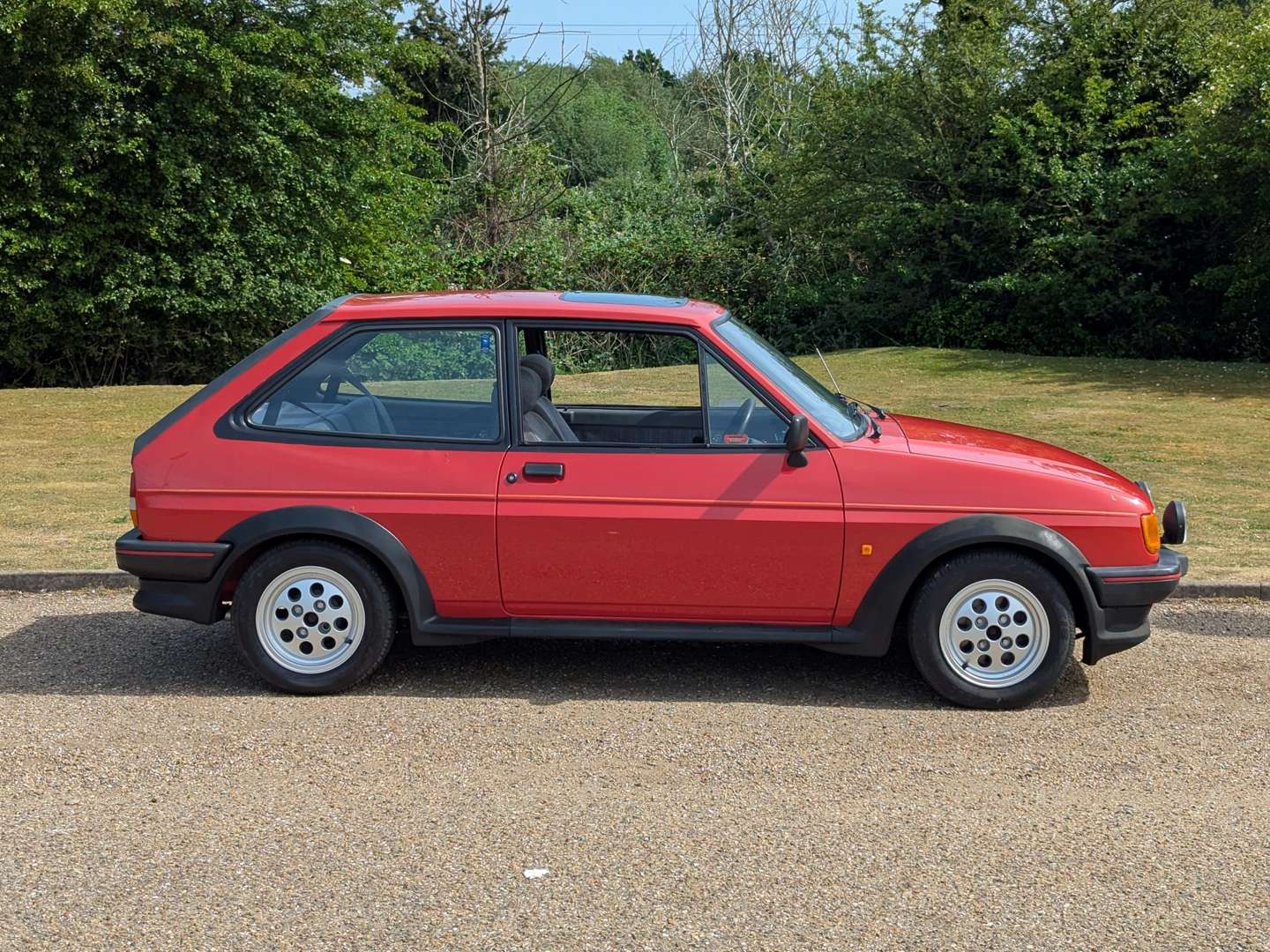 <p>1988 FORD FIESTA XR2</p>