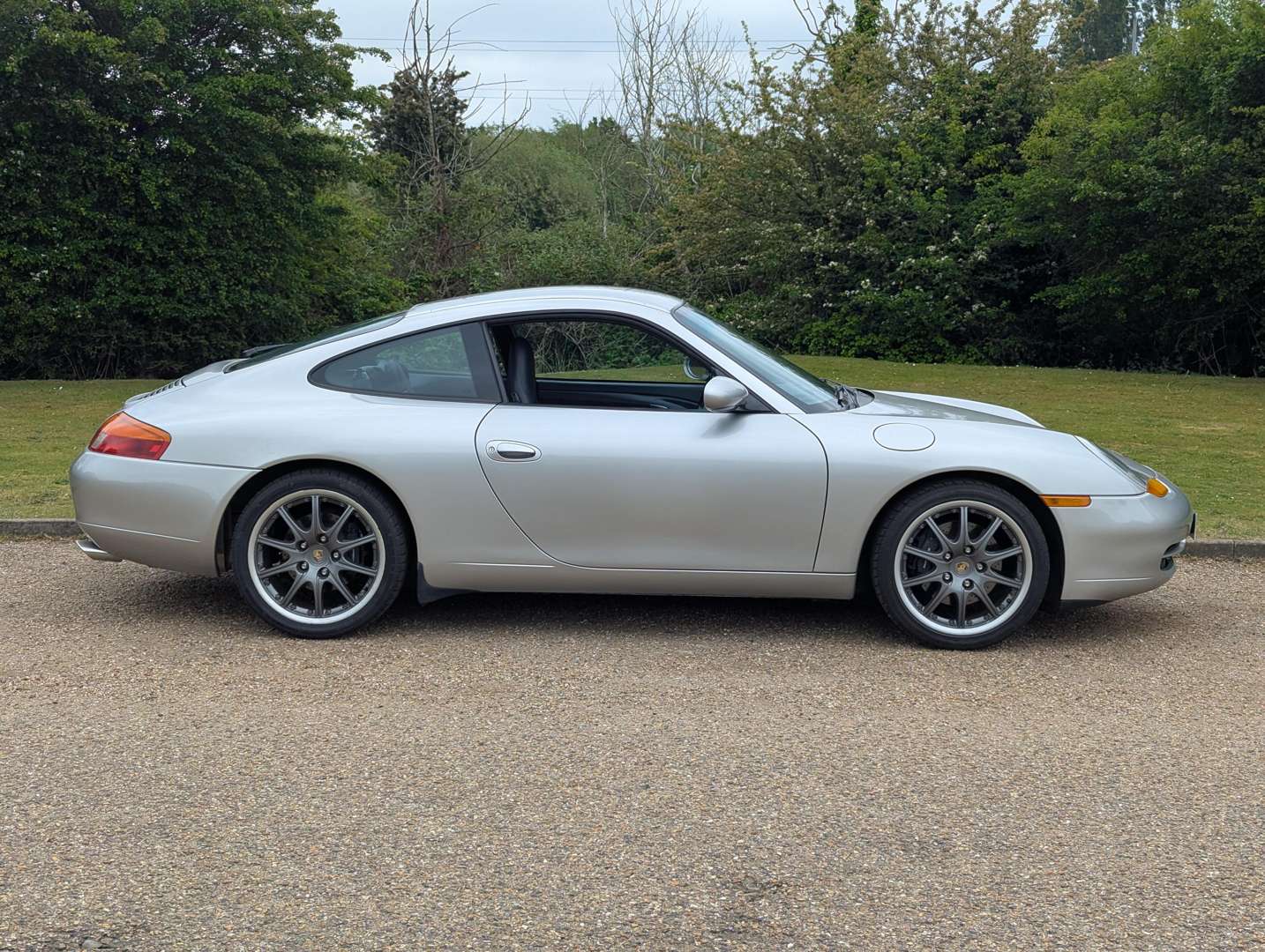 <p>1998 PORSCHE 911 3.4 CARRERA</p>