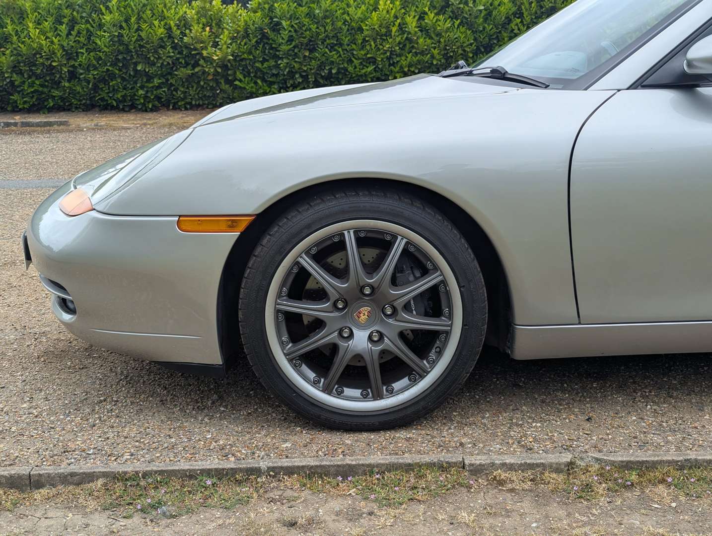 <p>1998 PORSCHE 911 3.4 CARRERA</p>