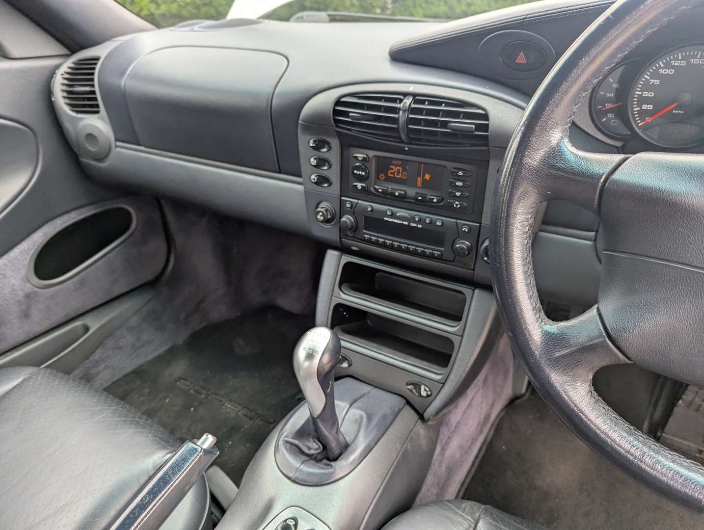 <p>1998 PORSCHE 911 3.4 CARRERA</p>