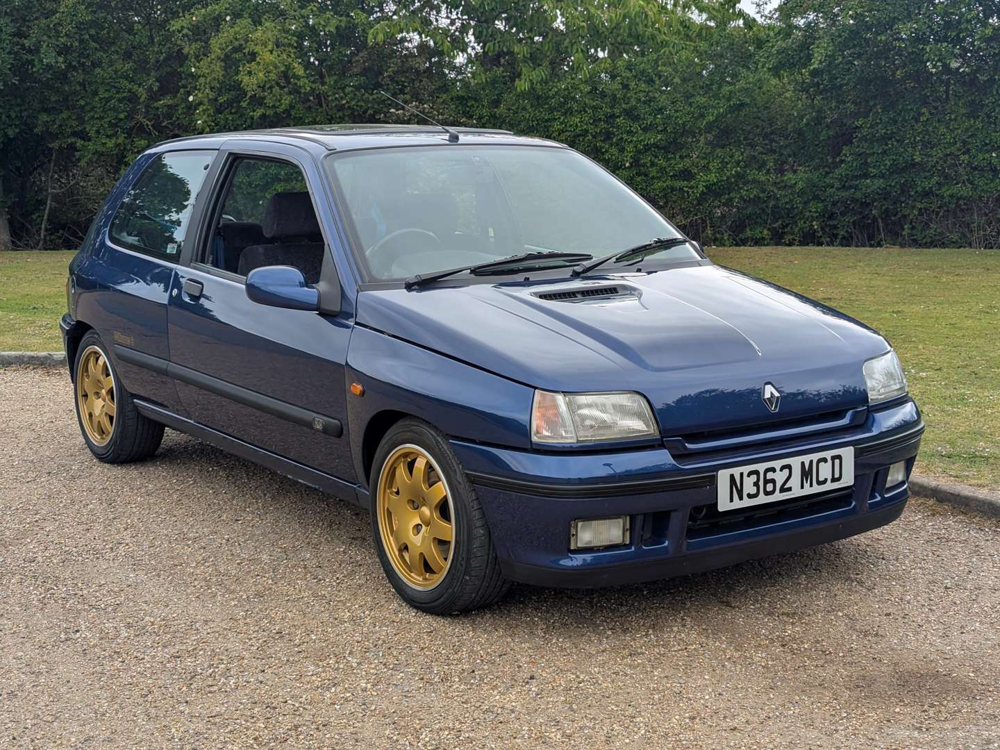 <p>1995 RENAULT CLIO WILLIAMS 3</p>
