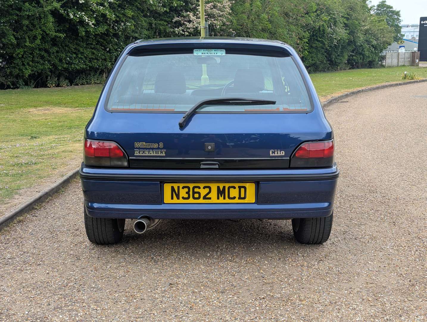 <p>1995 RENAULT CLIO WILLIAMS 3</p>