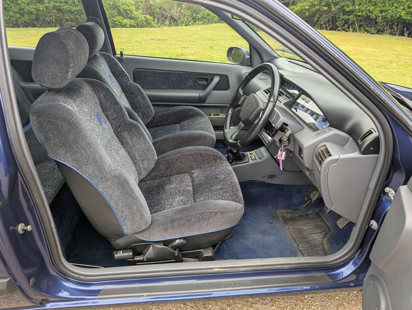 <p>1995 RENAULT CLIO WILLIAMS 3</p>