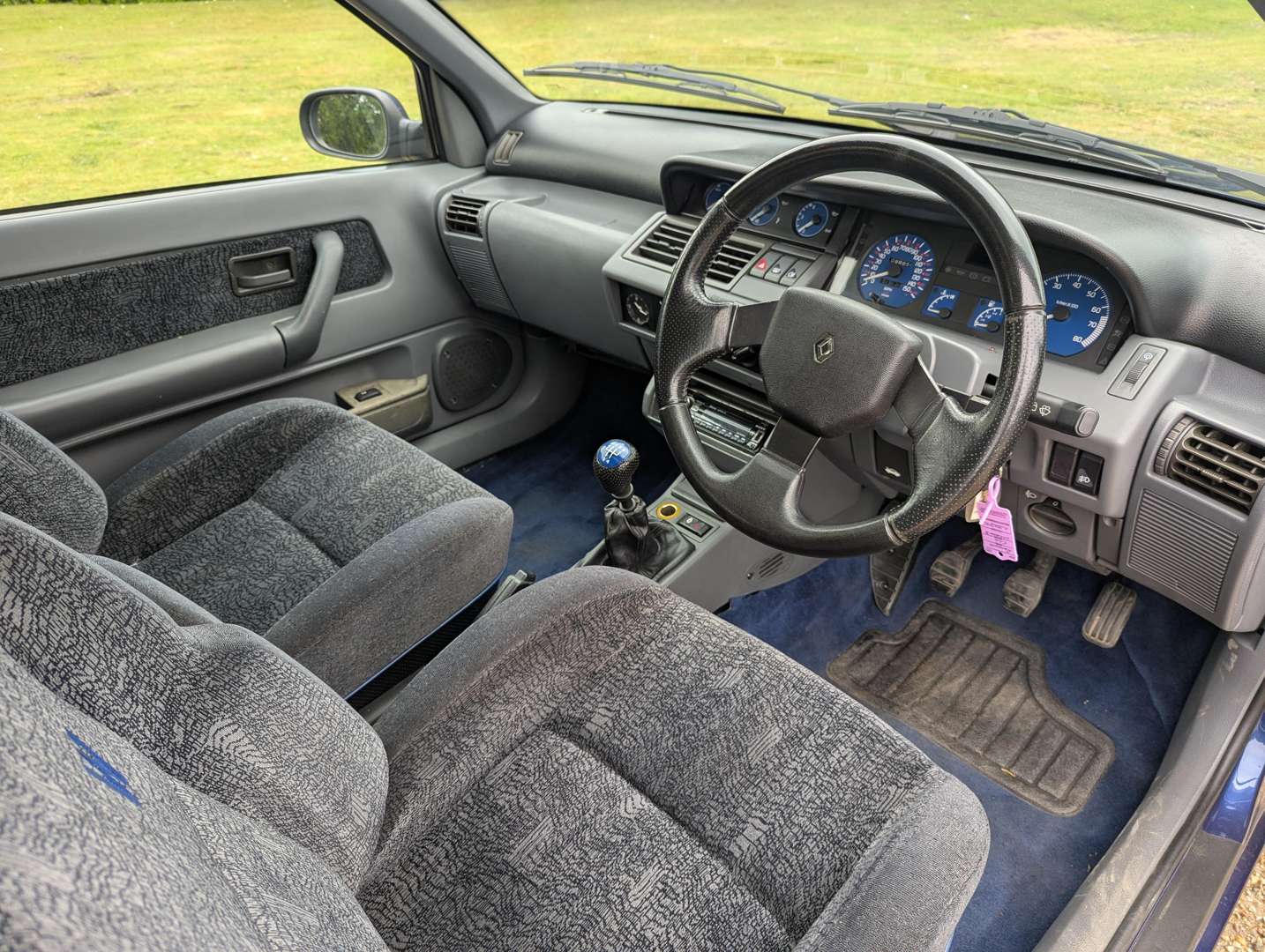 <p>1995 RENAULT CLIO WILLIAMS 3</p>