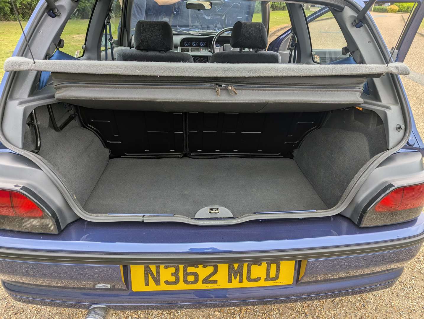 <p>1995 RENAULT CLIO WILLIAMS 3</p>