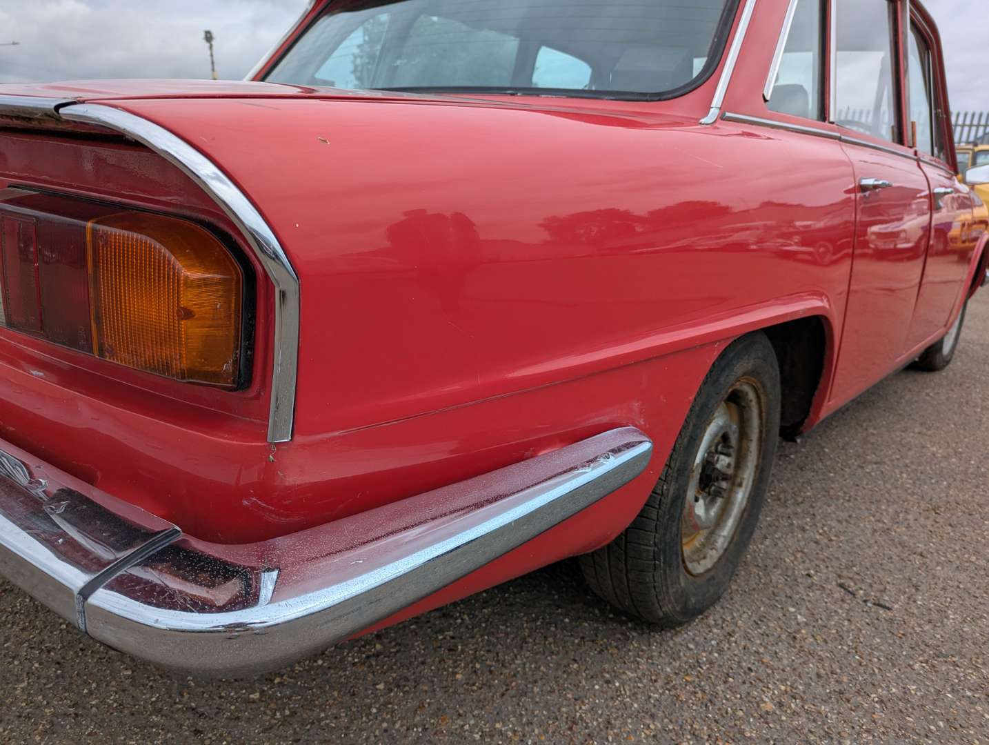 <p>1973 TRIUMPH 2000</p>