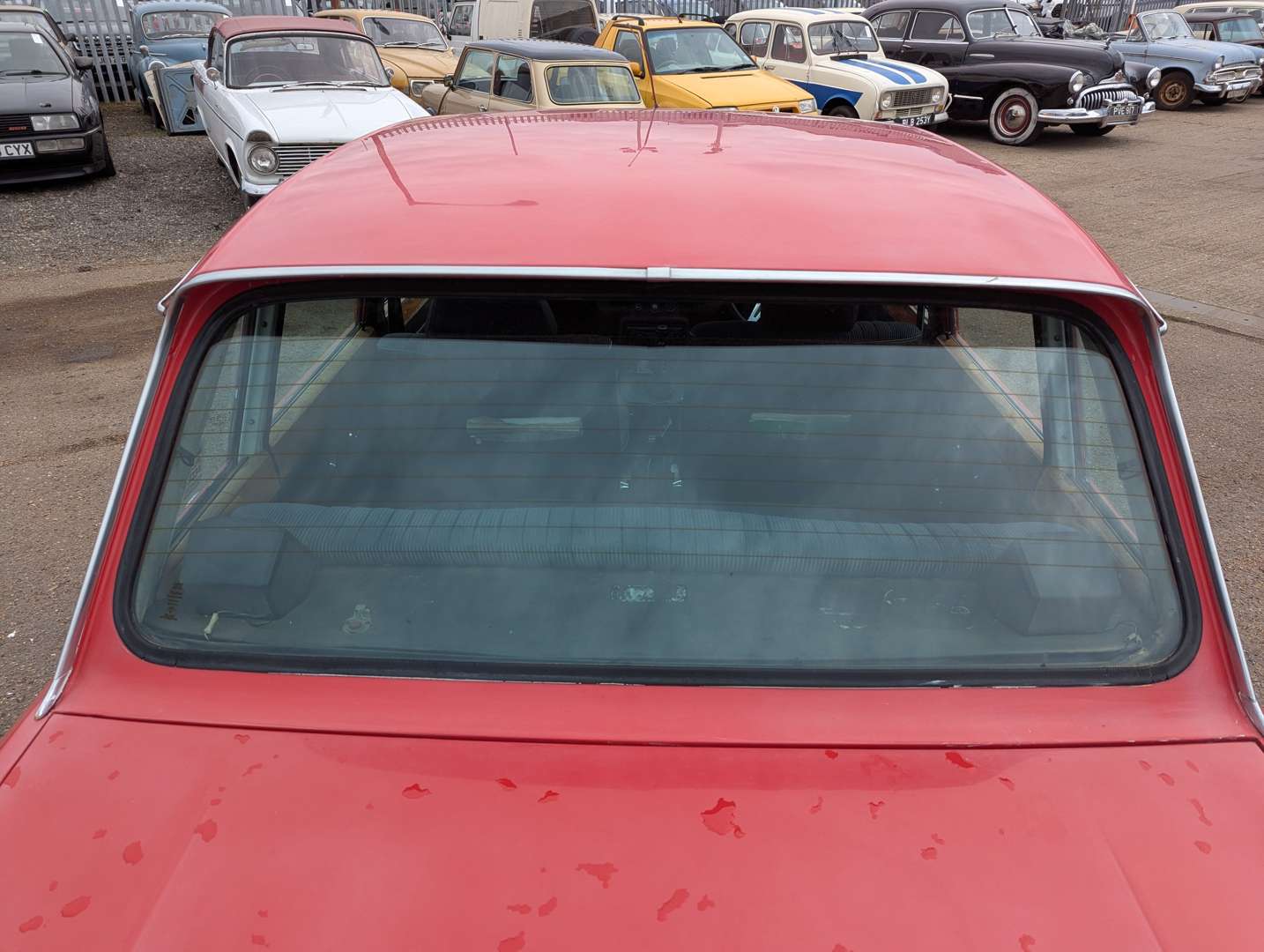 <p>1973 TRIUMPH 2000</p>