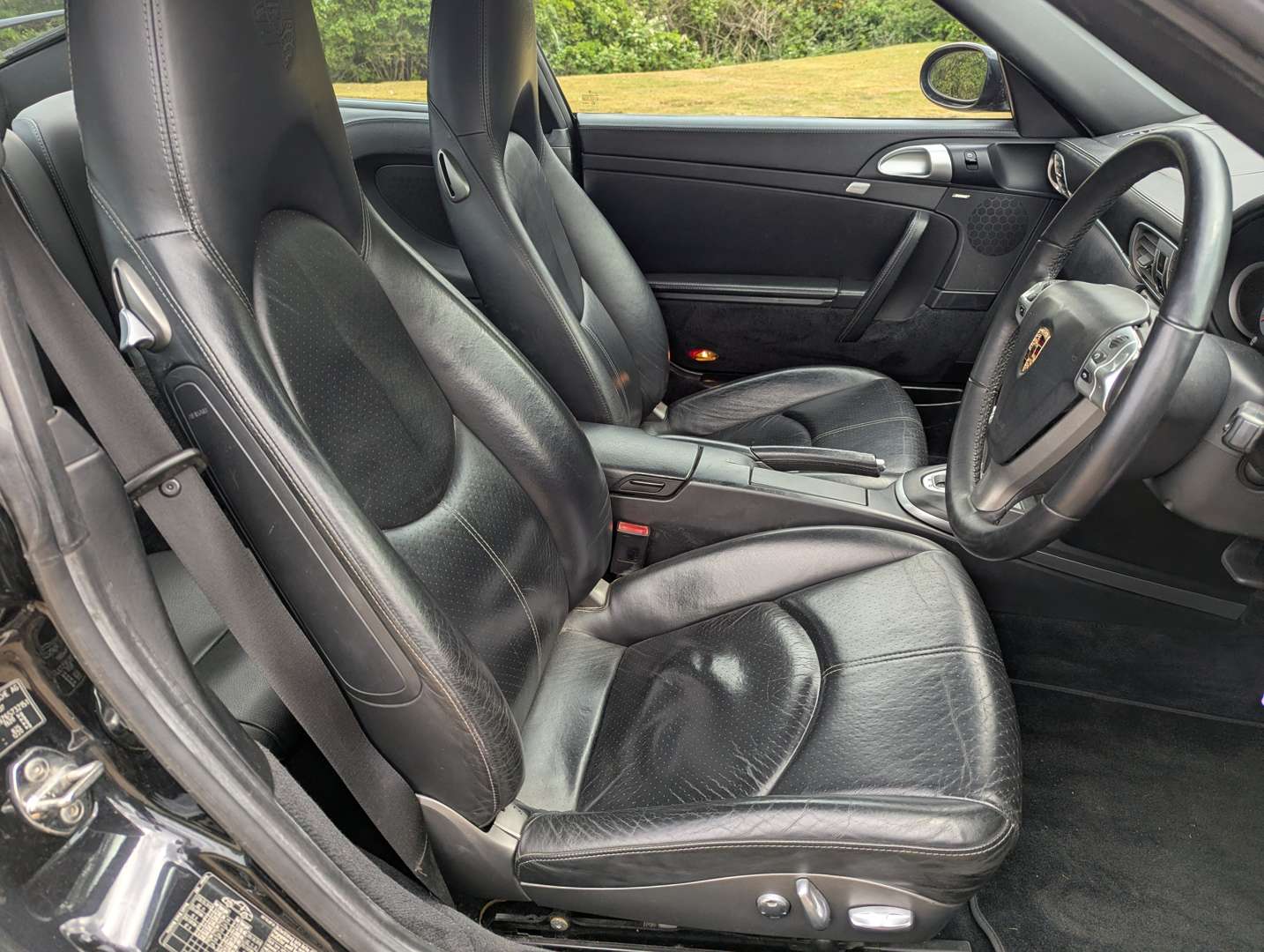 <p>2005 PORSCHE 911 CARRERA 4 3.8S AUTO</p>