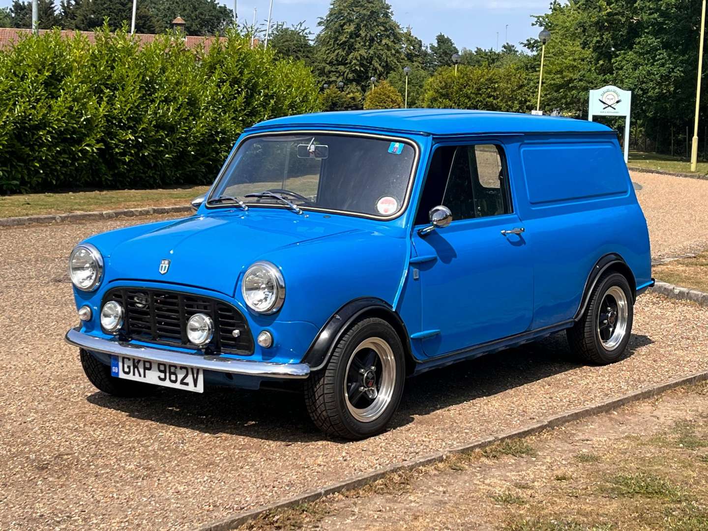 <p>1979 AUSTIN MINI VAN 95L</p>