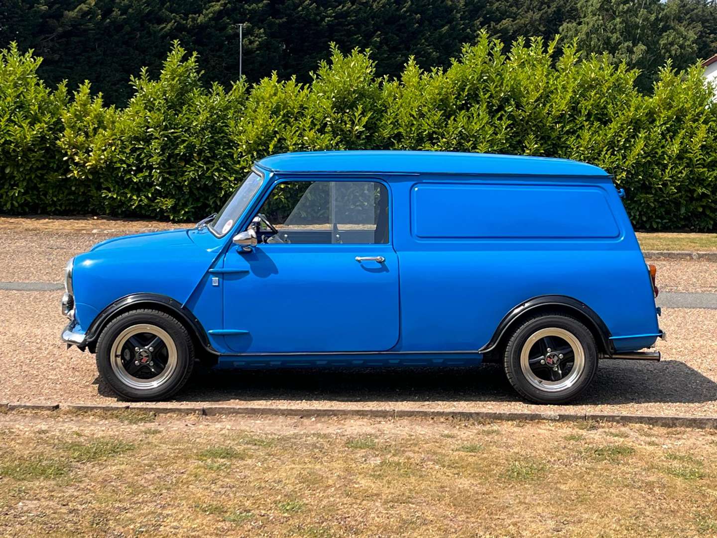 <p>1979 AUSTIN MINI VAN 95L</p>