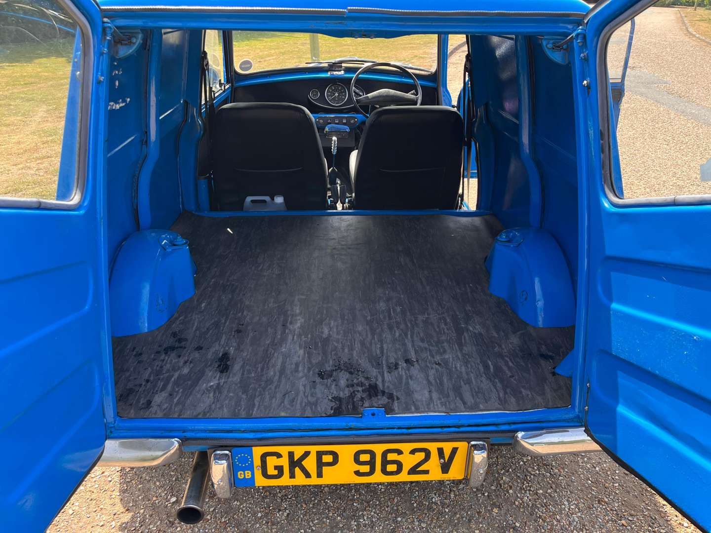 <p>1979 AUSTIN MINI VAN 95L</p>