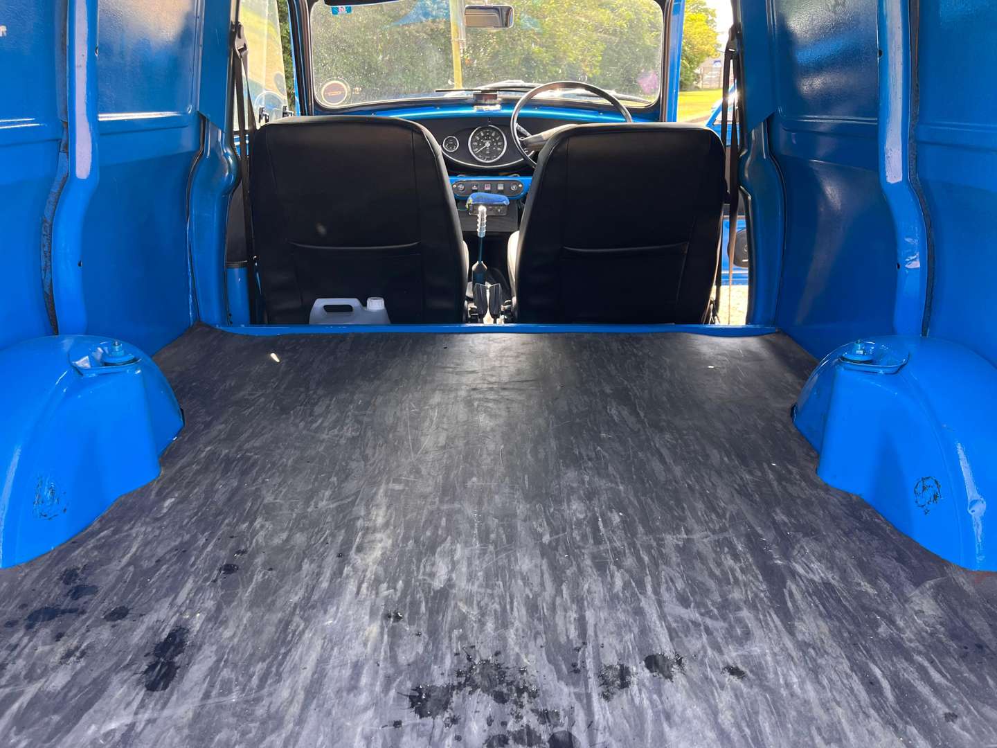 <p>1979 AUSTIN MINI VAN 95L</p>