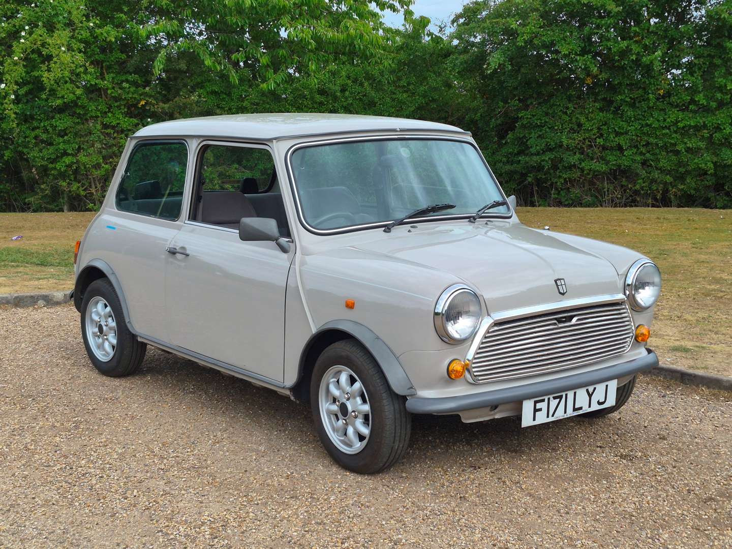 <p>1989 AUSTIN MINI MAYFAIR</p>