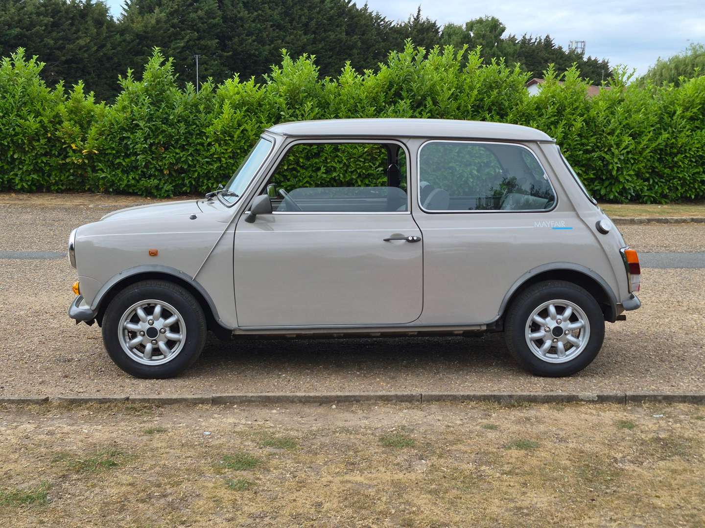 <p>1989 AUSTIN MINI MAYFAIR</p>