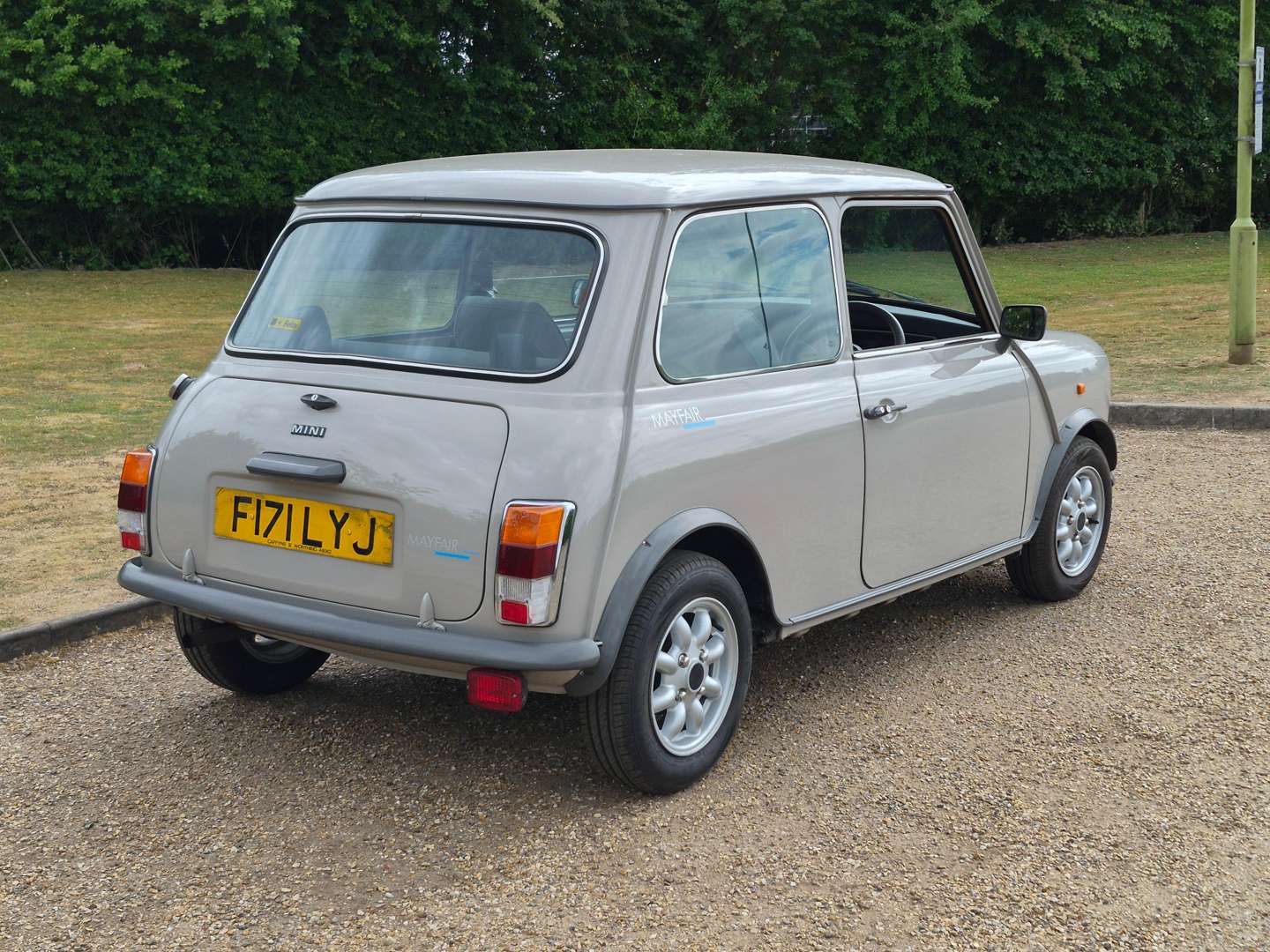 <p>1989 AUSTIN MINI MAYFAIR</p>