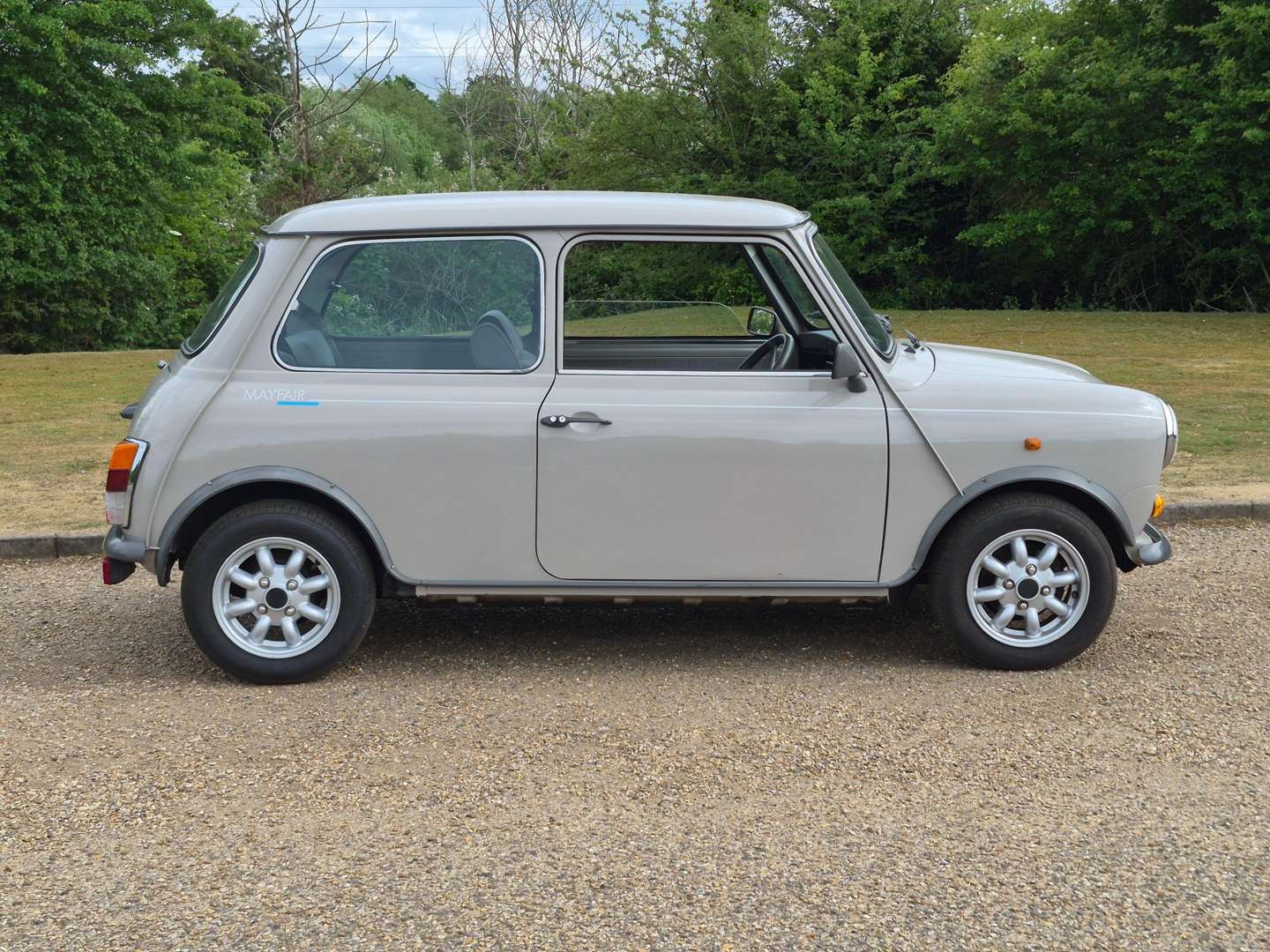 <p>1989 AUSTIN MINI MAYFAIR</p>