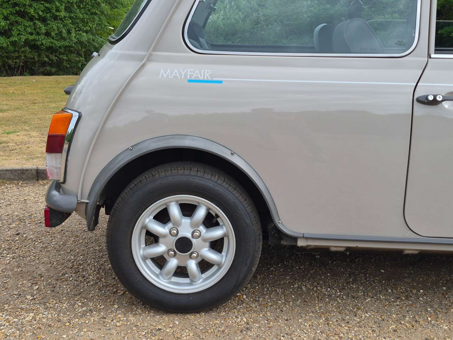 <p>1989 AUSTIN MINI MAYFAIR</p>