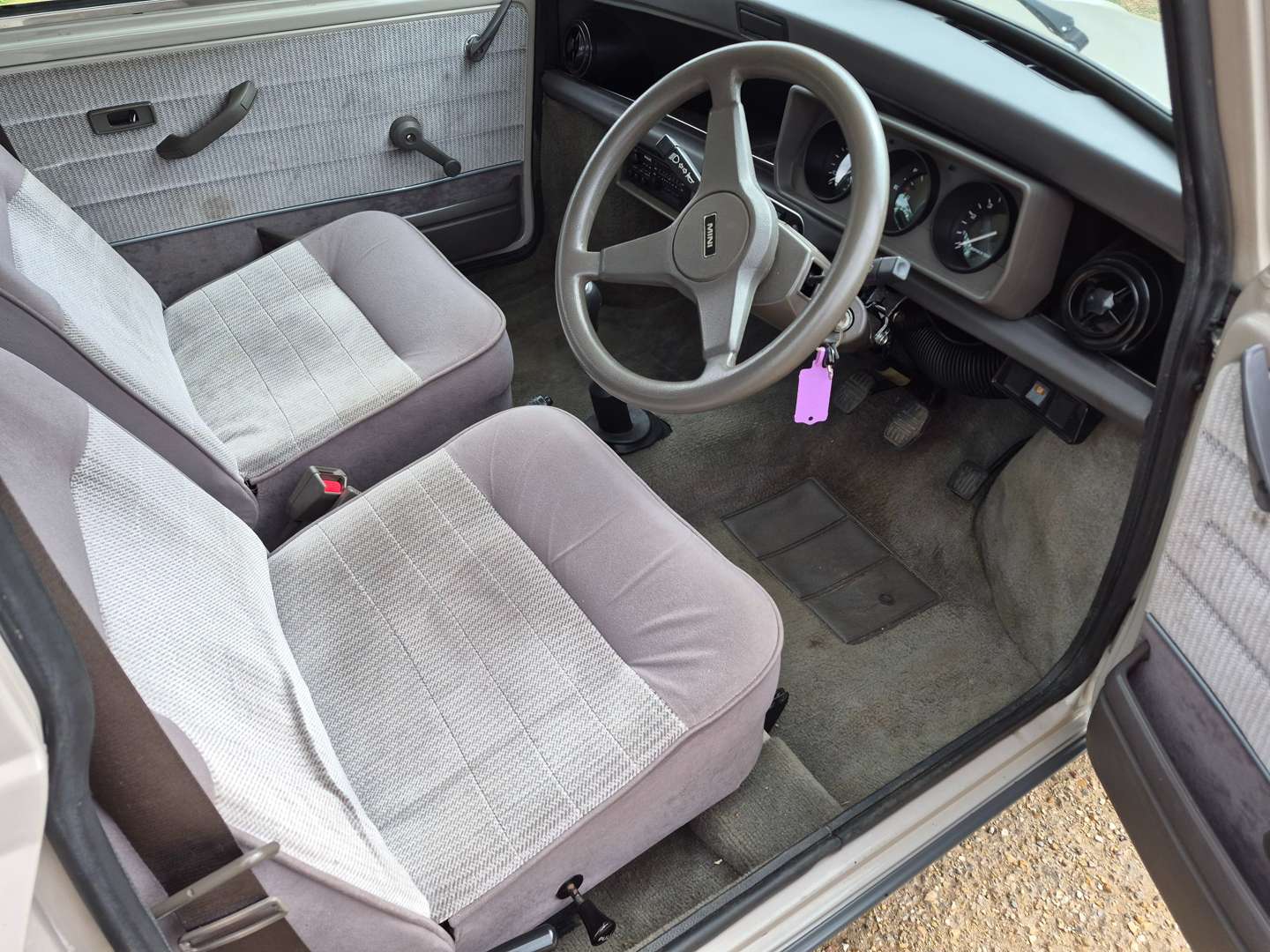 <p>1989 AUSTIN MINI MAYFAIR</p>
