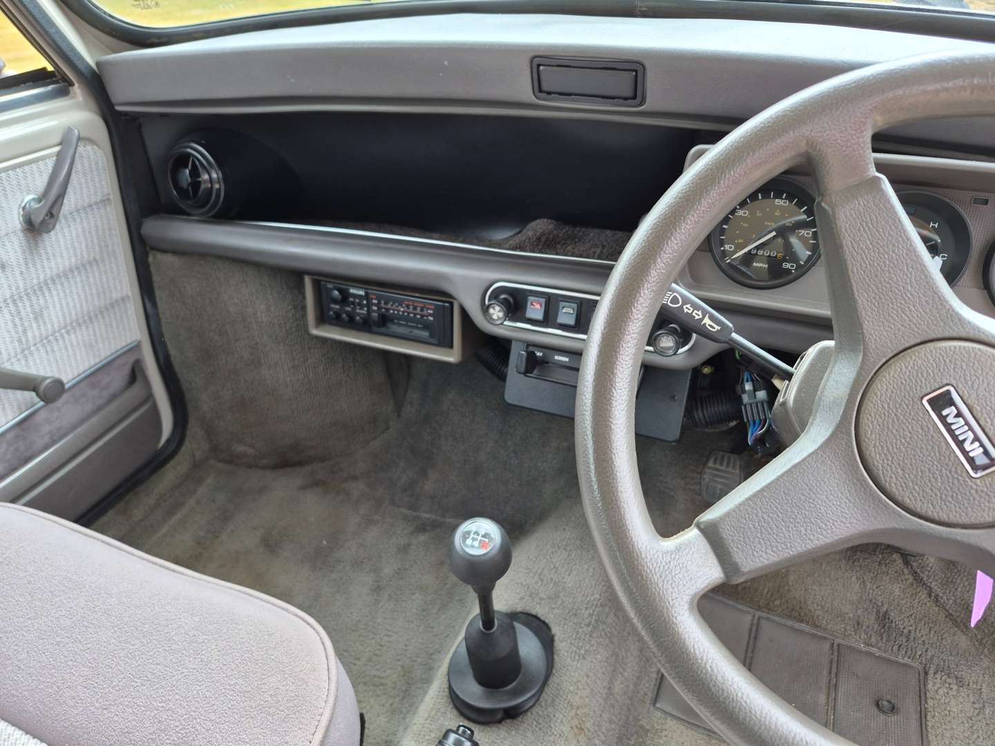 <p>1989 AUSTIN MINI MAYFAIR</p>