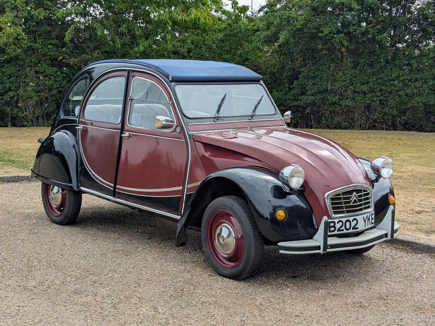<p>1985 CITROËN 2CV6</p>