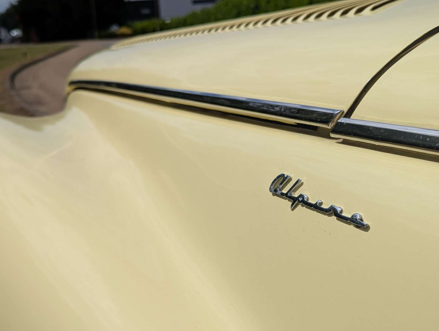 <p>1954 SUNBEAM ALPINE</p>