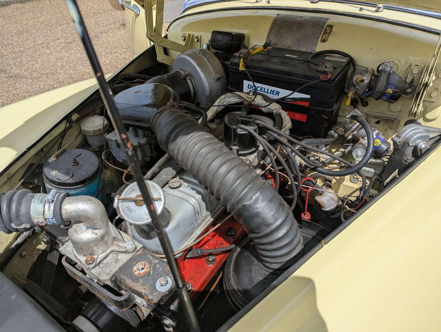 <p>1954 SUNBEAM ALPINE</p>