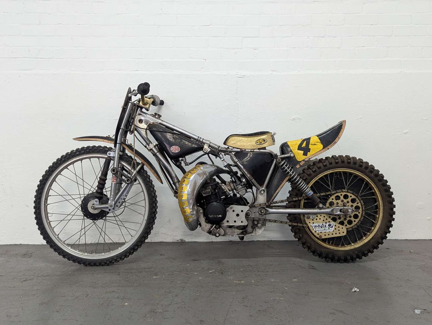 <p>1984 ANTIG GRASS TRACK BIKE</p>