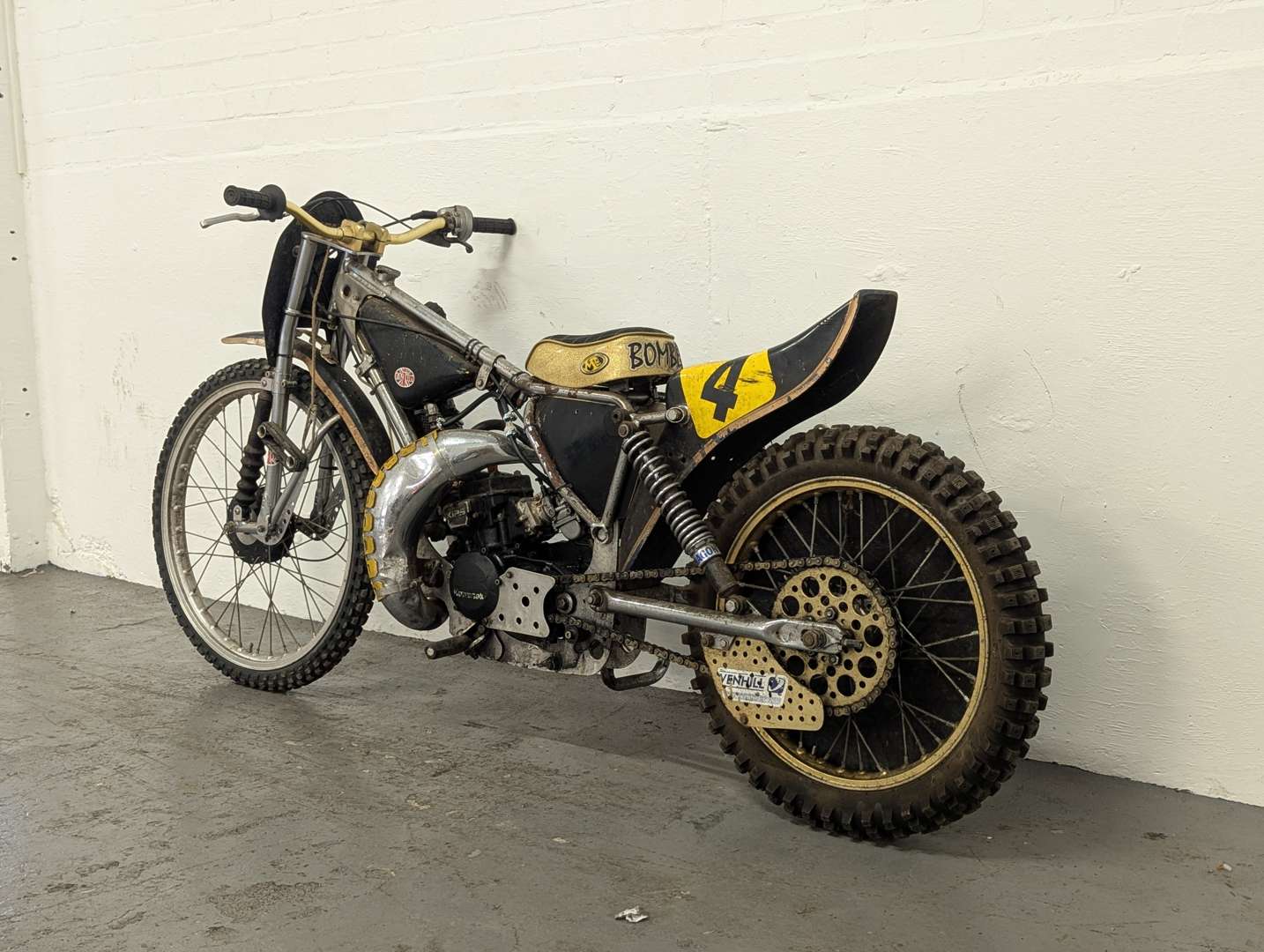 <p>1984 ANTIG GRASS TRACK BIKE</p>