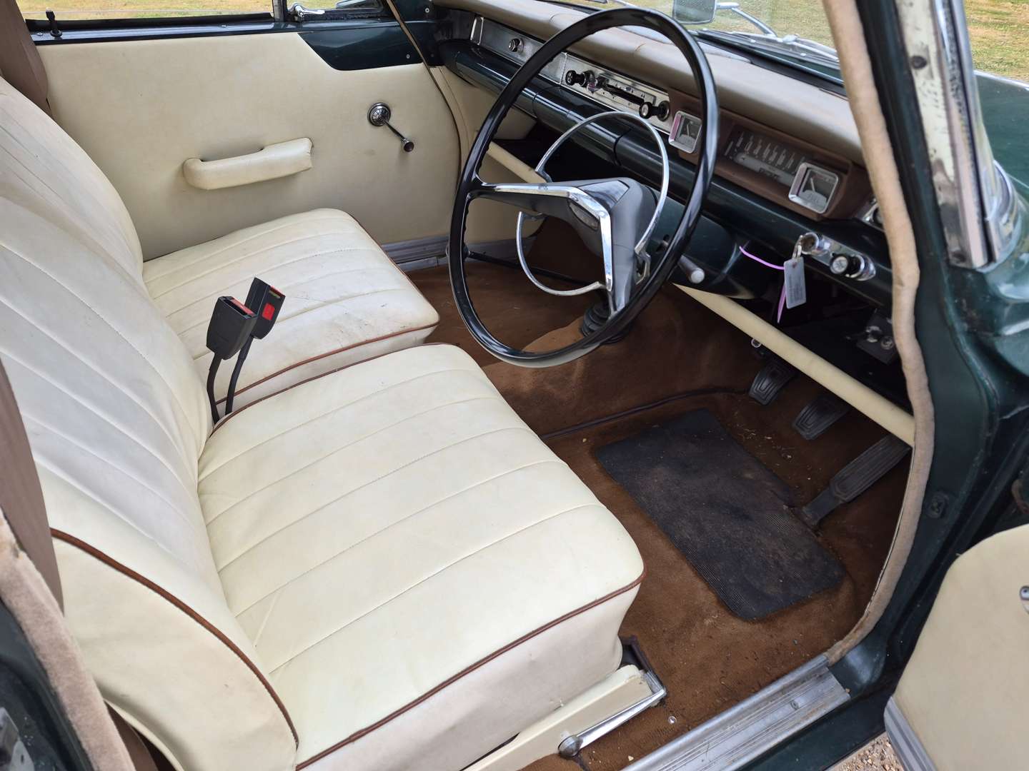 <p>1962 FORD CONSUL CLASSIC</p>