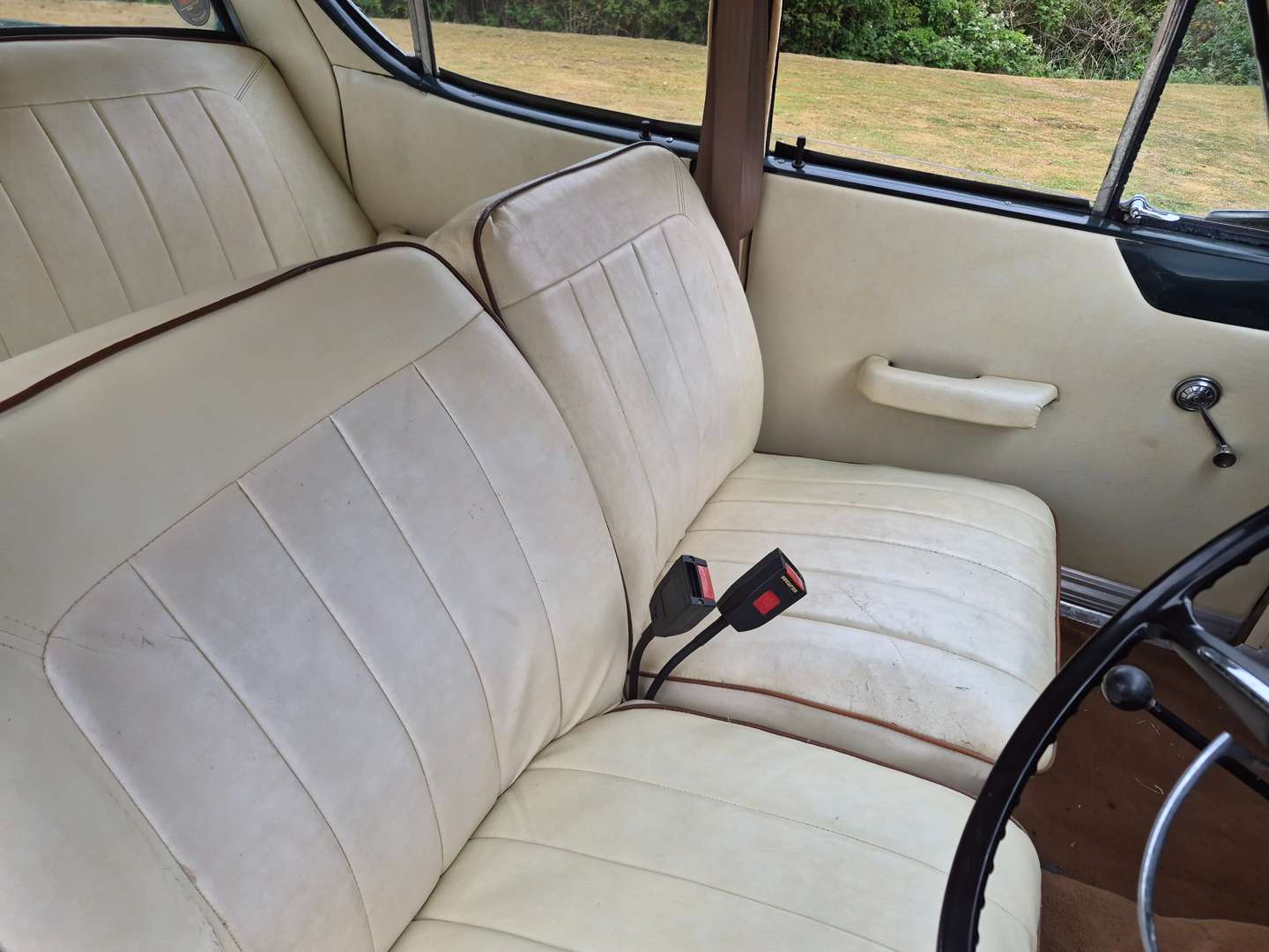 <p>1962 FORD CONSUL CLASSIC</p>