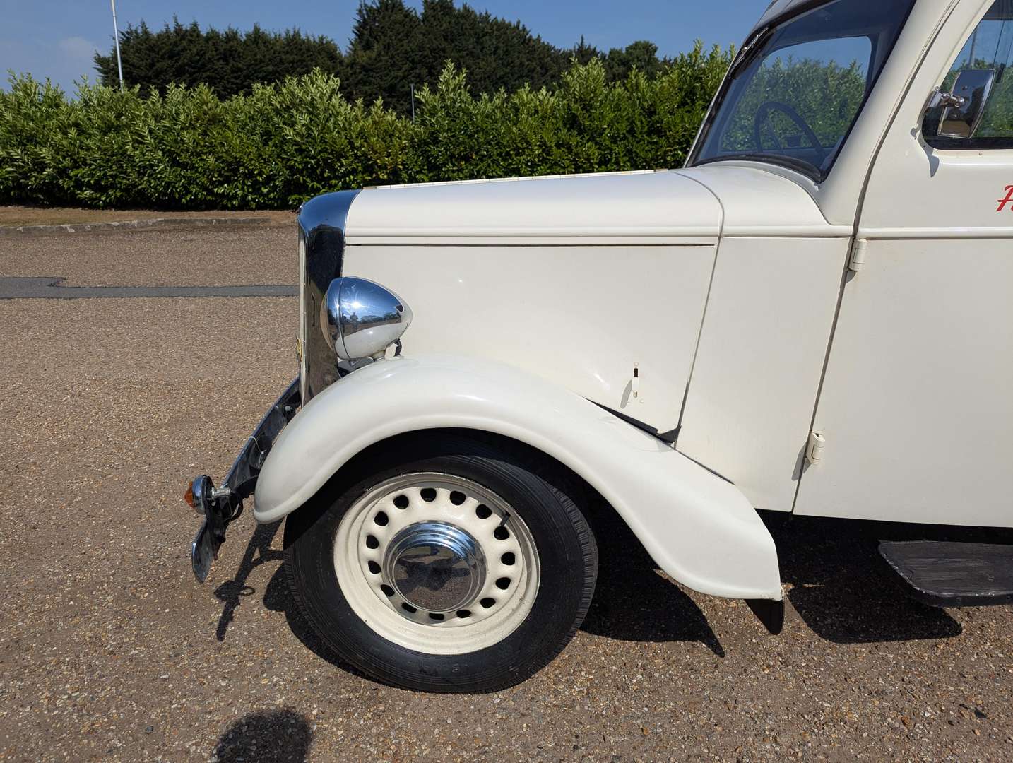 <p>1952 JOWETT BRADFORD</p>