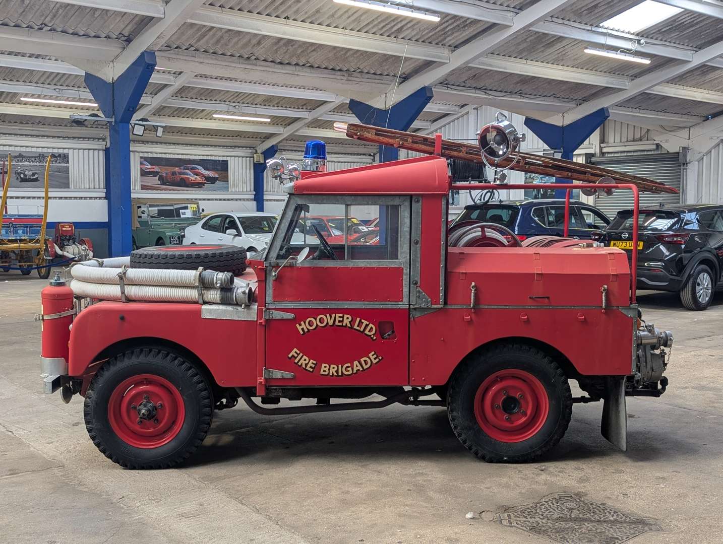 <p>1955 LAND ROVER SERIES I FIRE ENGINE</p>