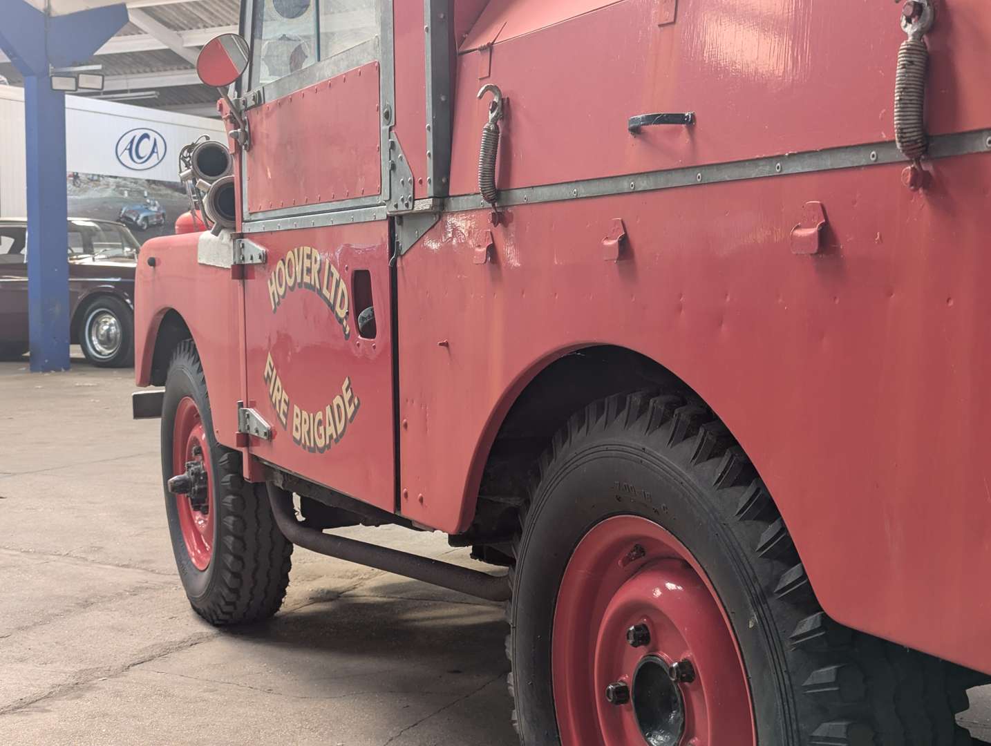 <p>1955 LAND ROVER SERIES I FIRE ENGINE</p>