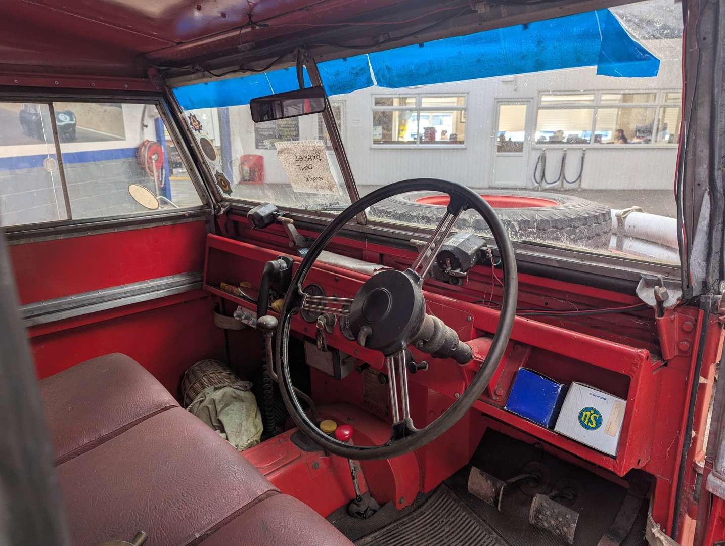 <p>1955 LAND ROVER SERIES I FIRE ENGINE</p>