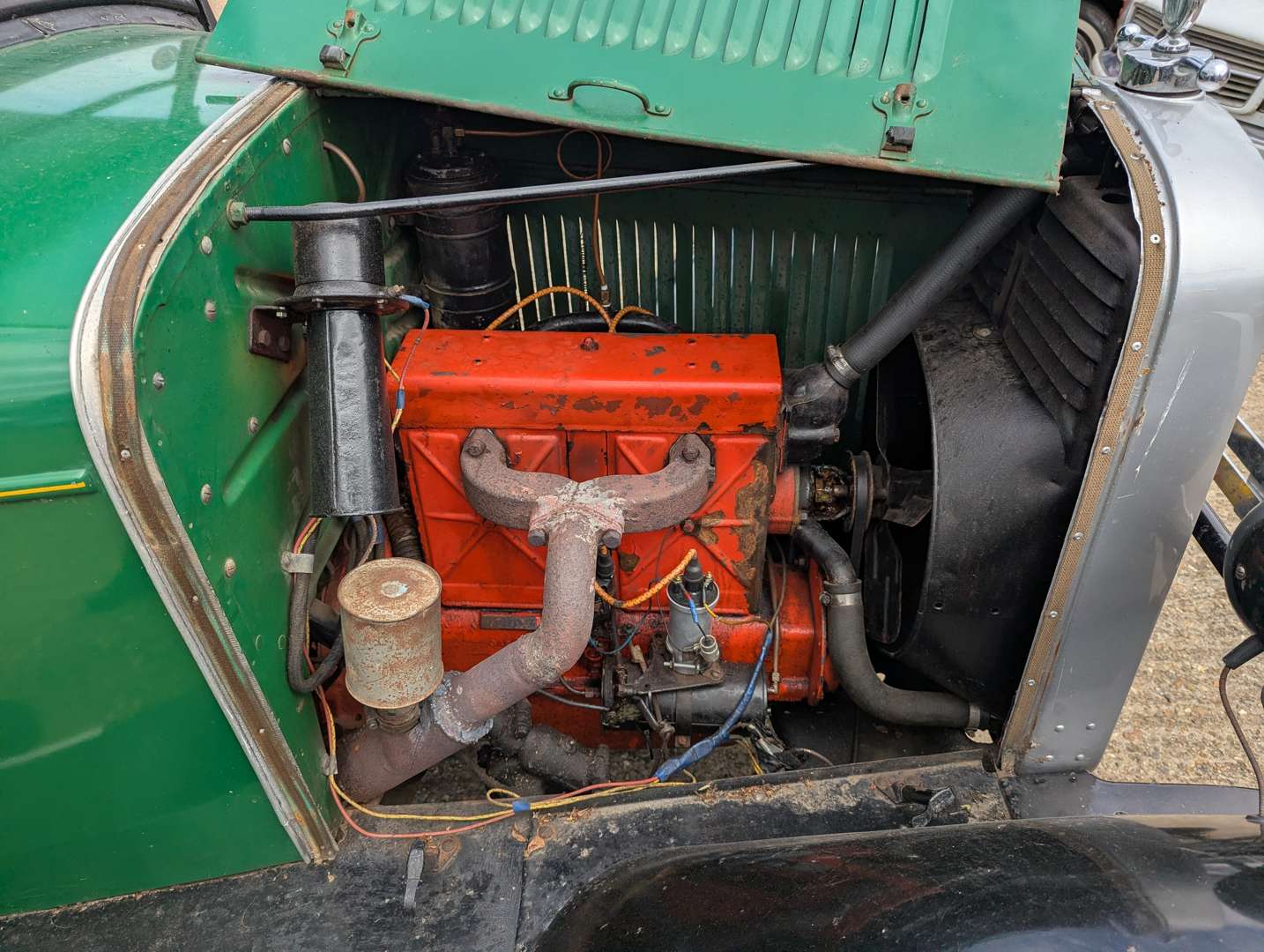 <p>1928 CHEVROLET FOUR DOOR TOURER</p>