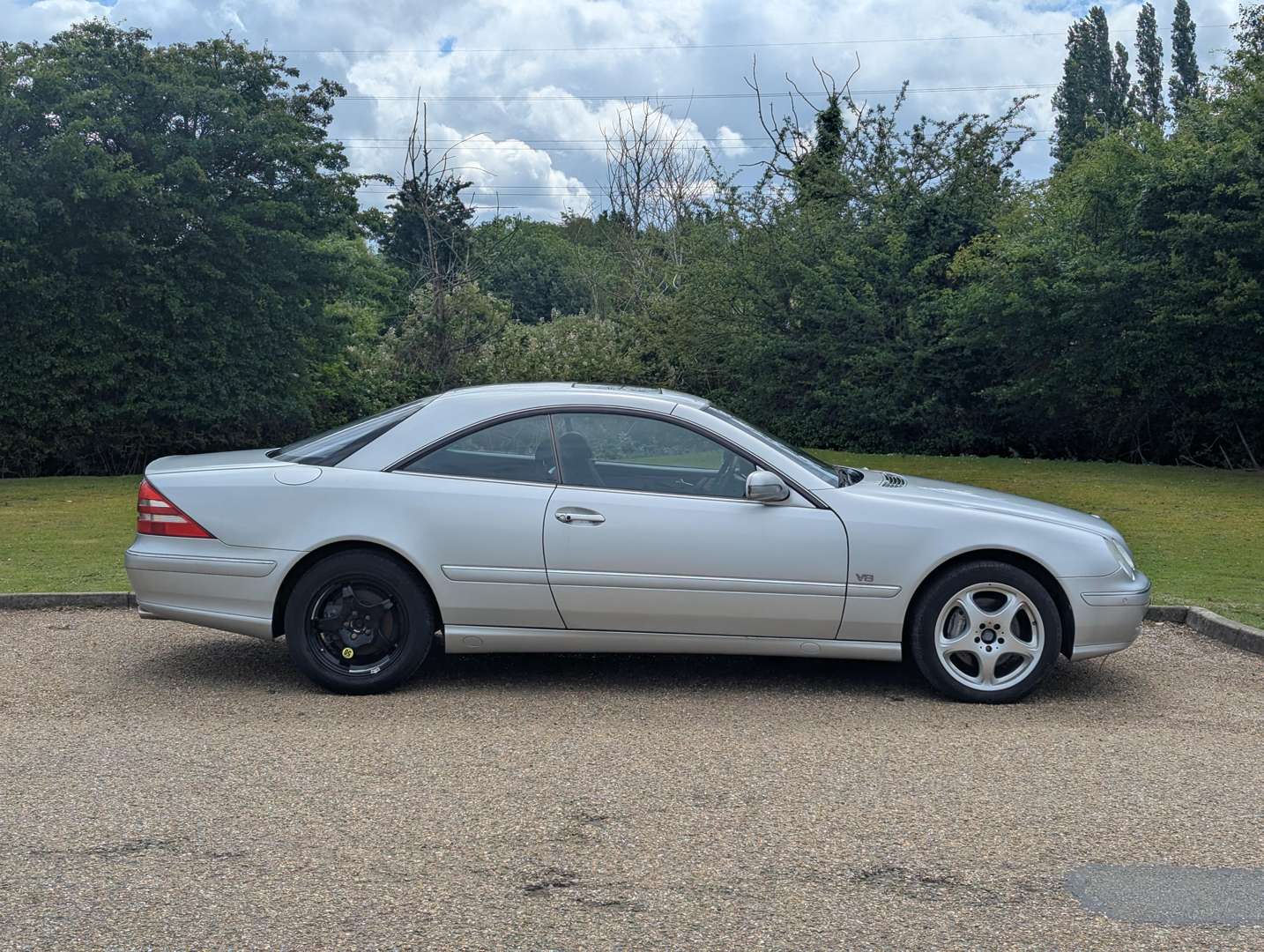 <p>2002 MERCEDES CL500 AUTO</p>