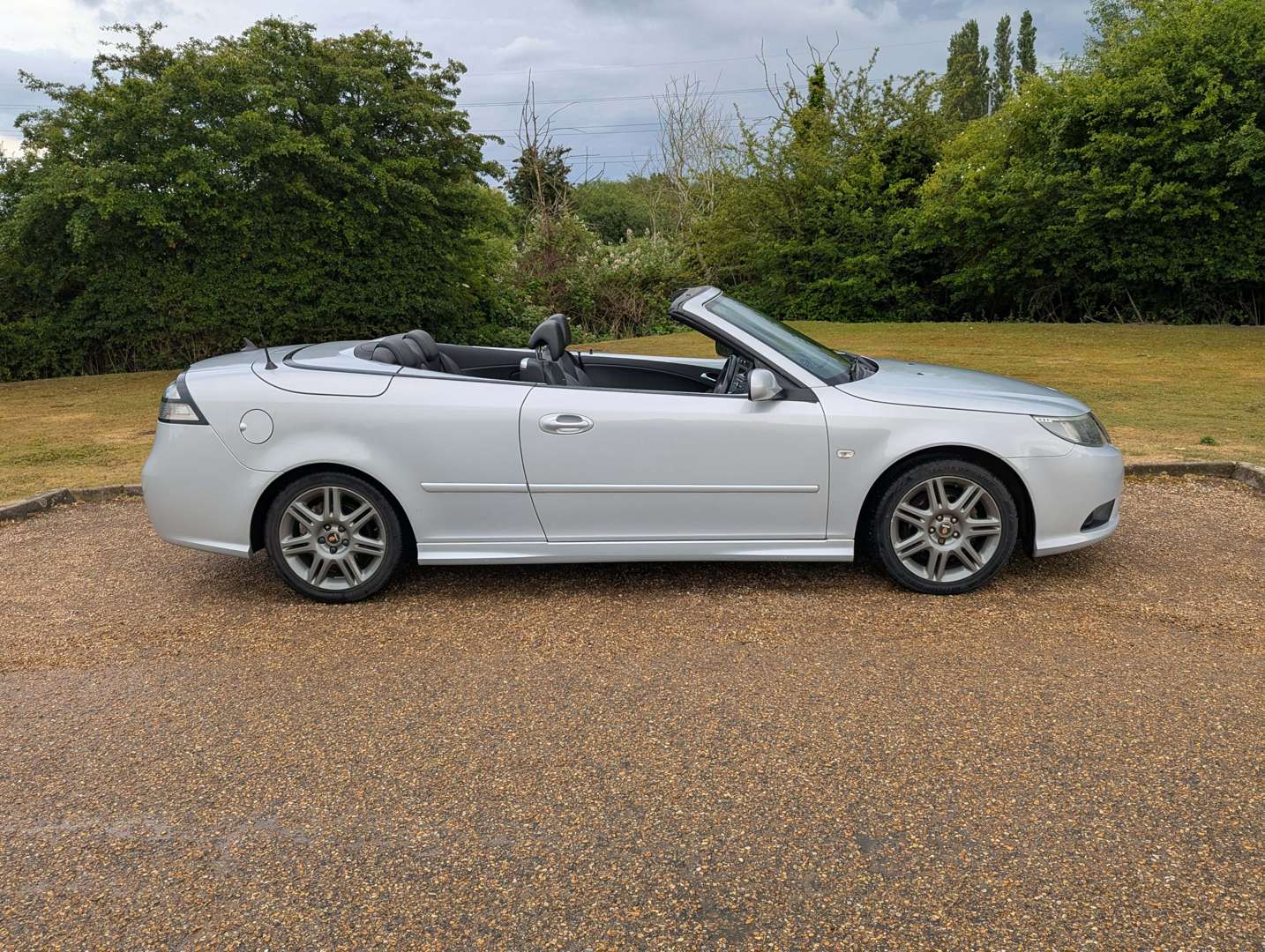 <p>2009 SAAB 9-3 VECTOR SPORT 1.8T CONVERTIBLE</p>