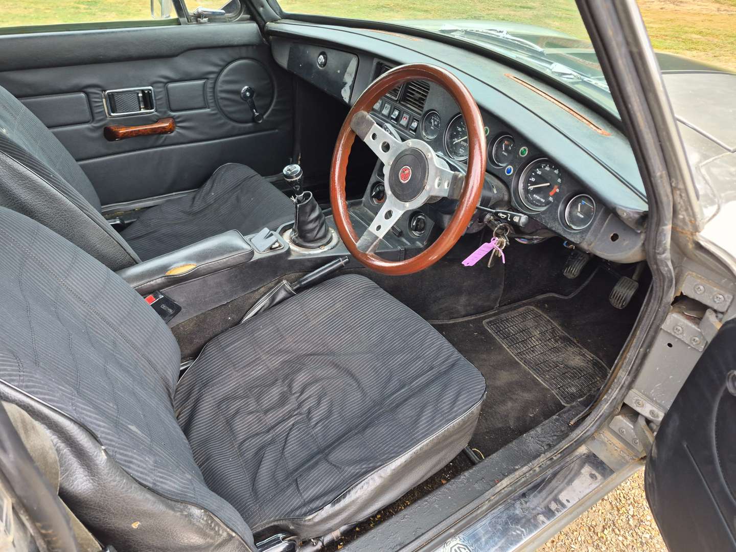 <p>1981 MG B GT</p>