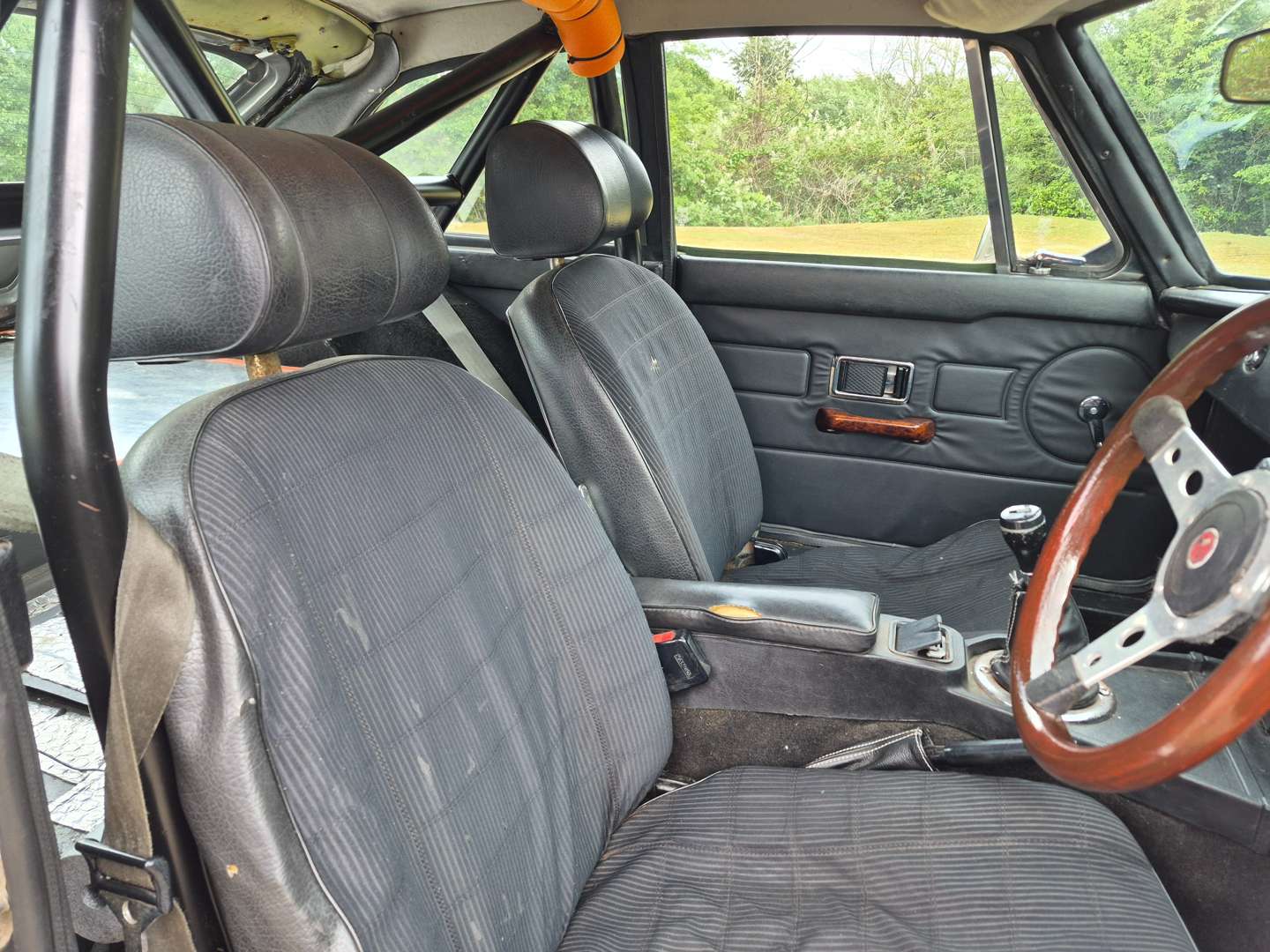 <p>1981 MG B GT</p>