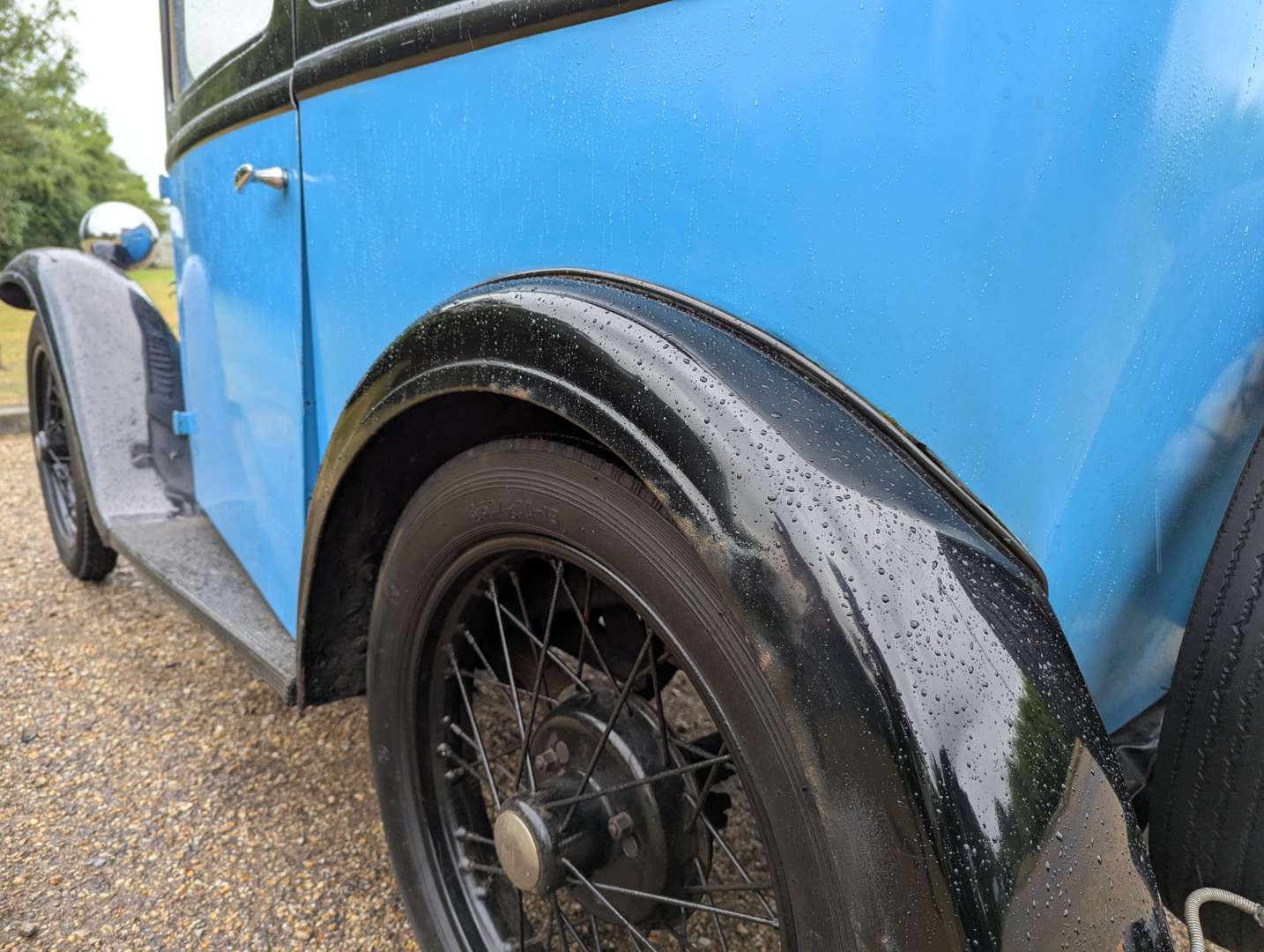 <p>1933 AUSTIN SEVEN BOX SALOON</p>