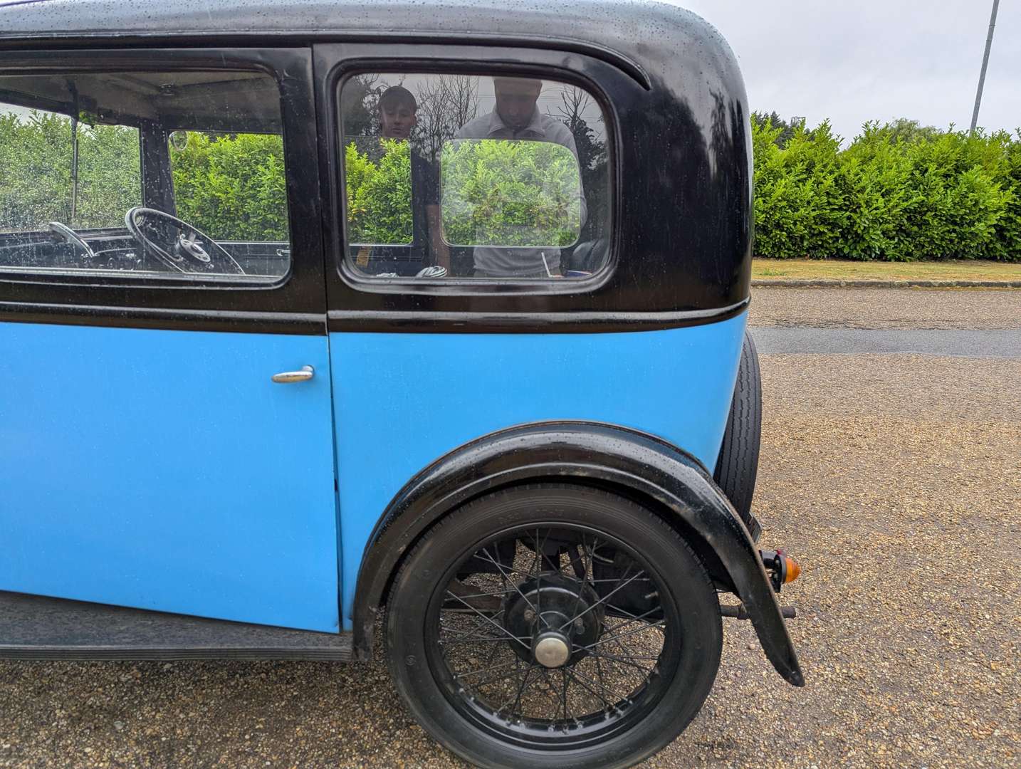 <p>1933 AUSTIN SEVEN BOX SALOON</p>