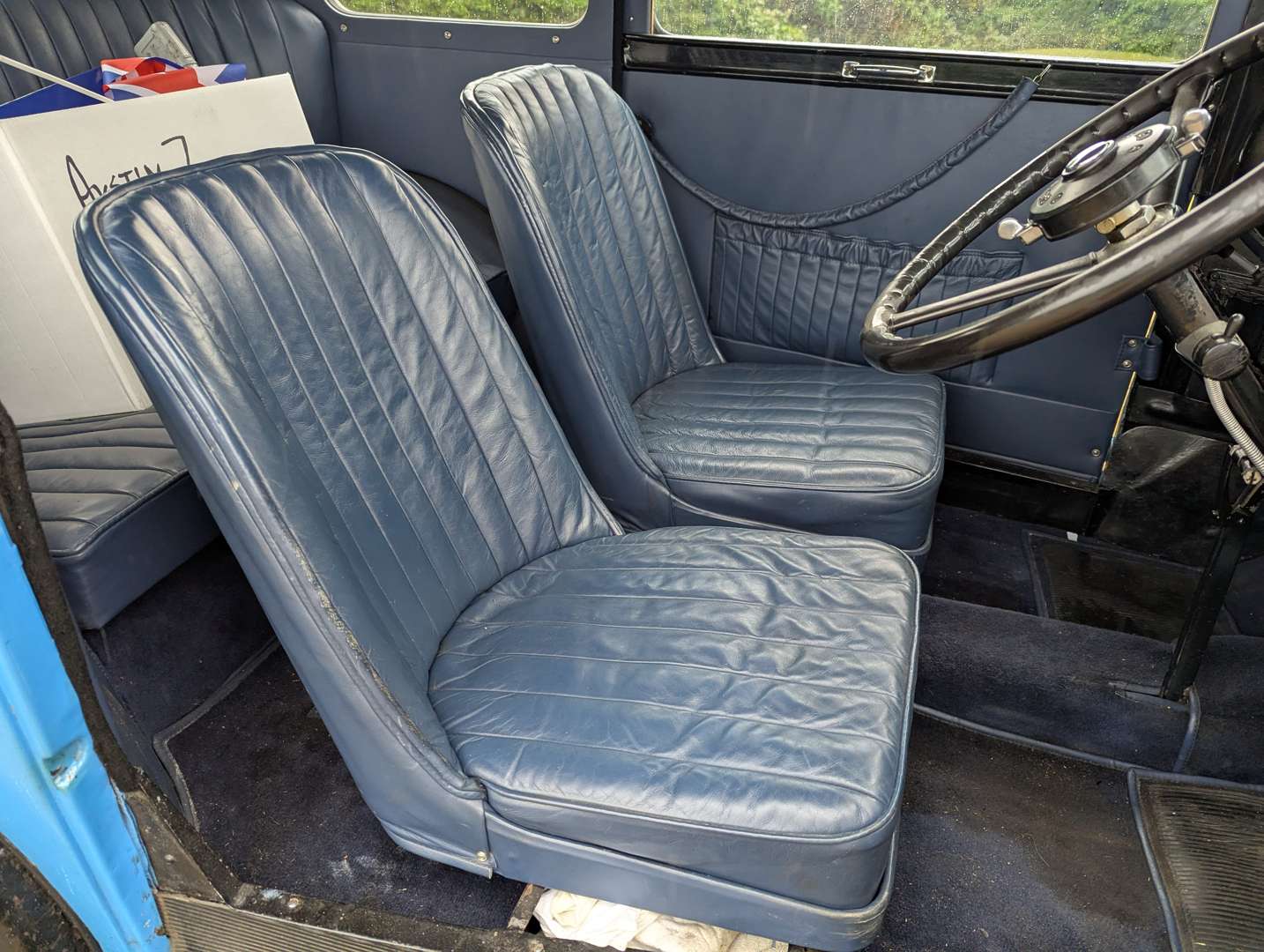 <p>1933 AUSTIN SEVEN BOX SALOON</p>