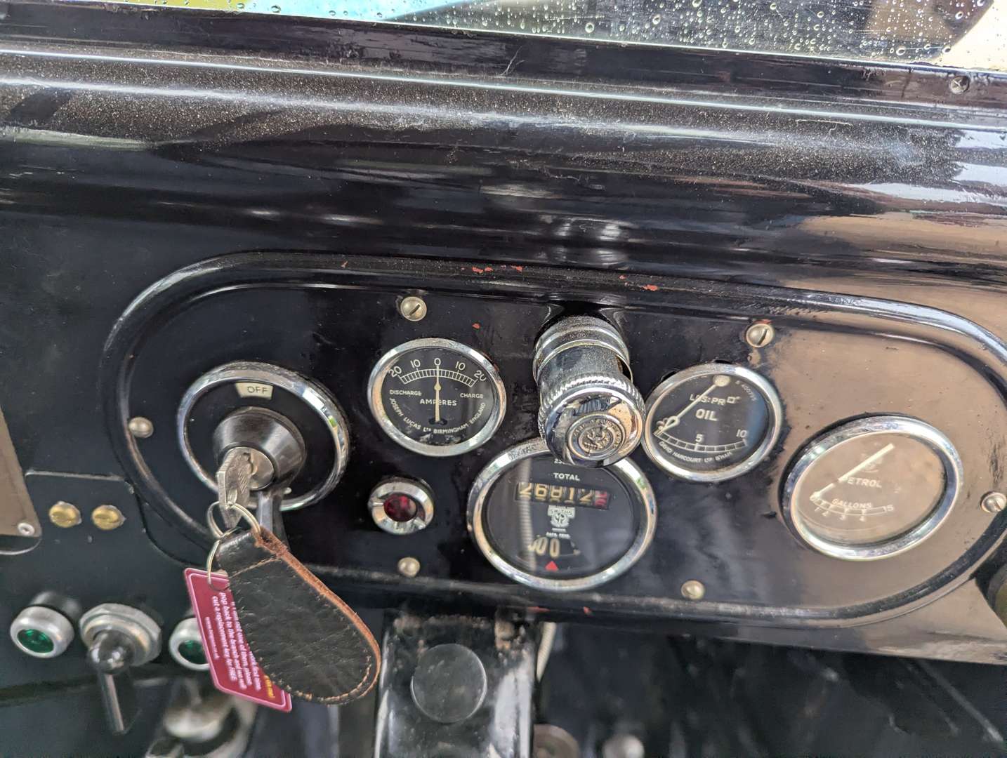 <p>1933 AUSTIN SEVEN BOX SALOON</p>