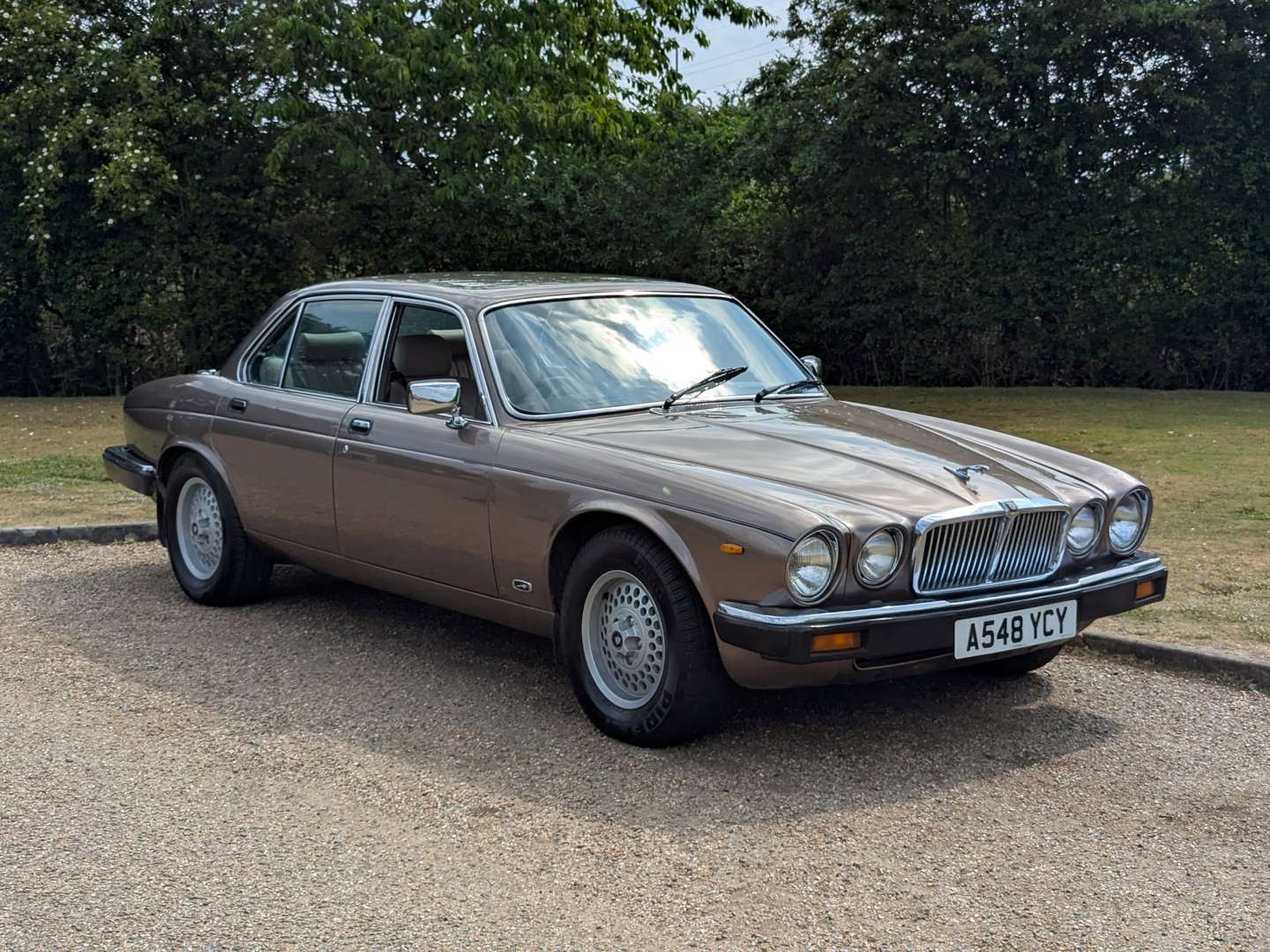 <p>1984 JAGUAR XJ6 4.2 AUTO SIII</p>