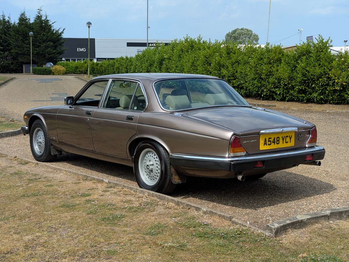 <p>1984 JAGUAR XJ6 4.2 AUTO SIII</p>