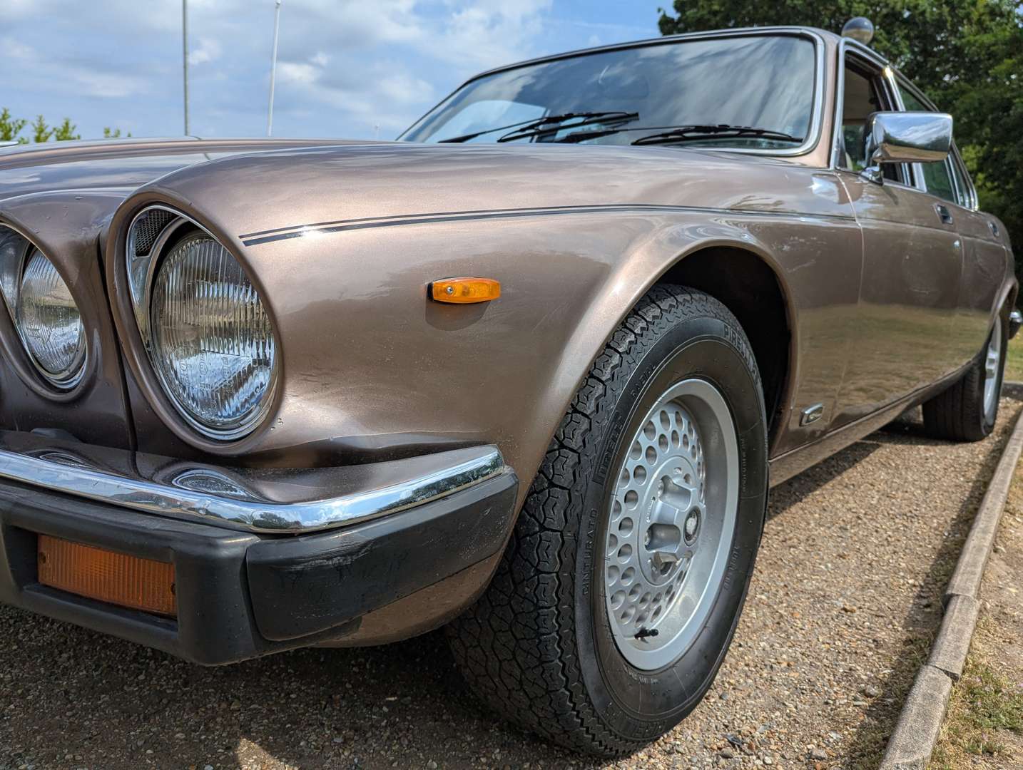 <p>1984 JAGUAR XJ6 4.2 AUTO SIII</p>